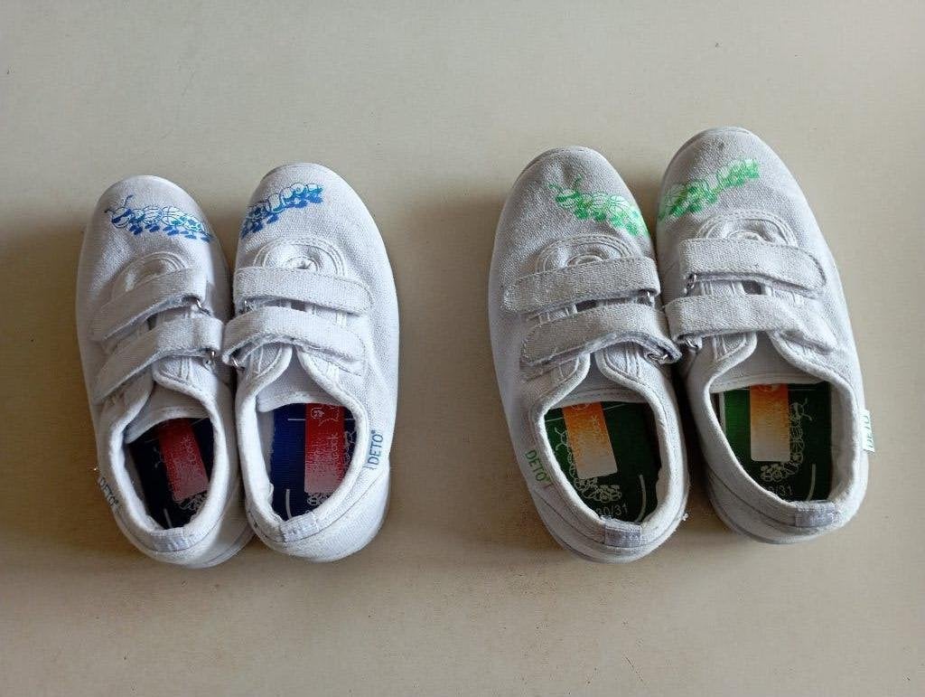 2 paar schoenen maten 29/30 en 30/31, Kinderen en Baby's, Ophalen of Verzenden, Zo goed als nieuw, Schoenen