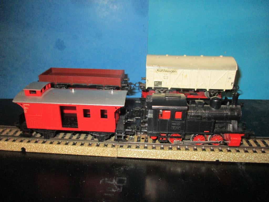 Marklin 3029 + 3 wagons, Hobby & Loisirs créatifs, Enlèvement ou Envoi, Utilisé, Set de Trains, Märklin