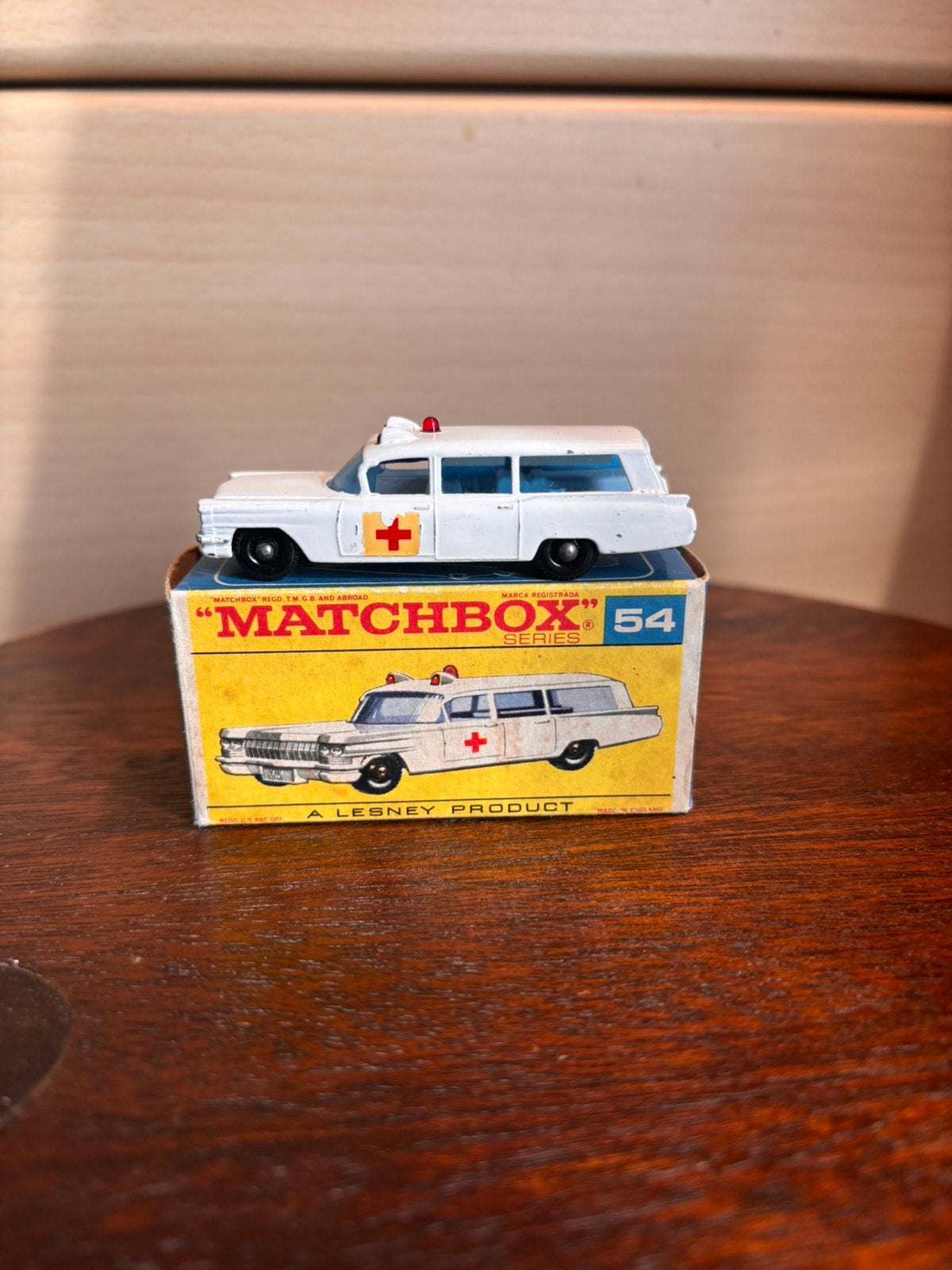 Matchbox Lesney No. 54 Cadillac Ambulance, originele doos, Ophalen of Verzenden, Lesney