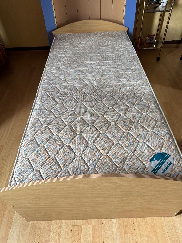 Kinderbed, Ophalen, 85 tot 100 cm, Zo goed als nieuw, Lattenbodem