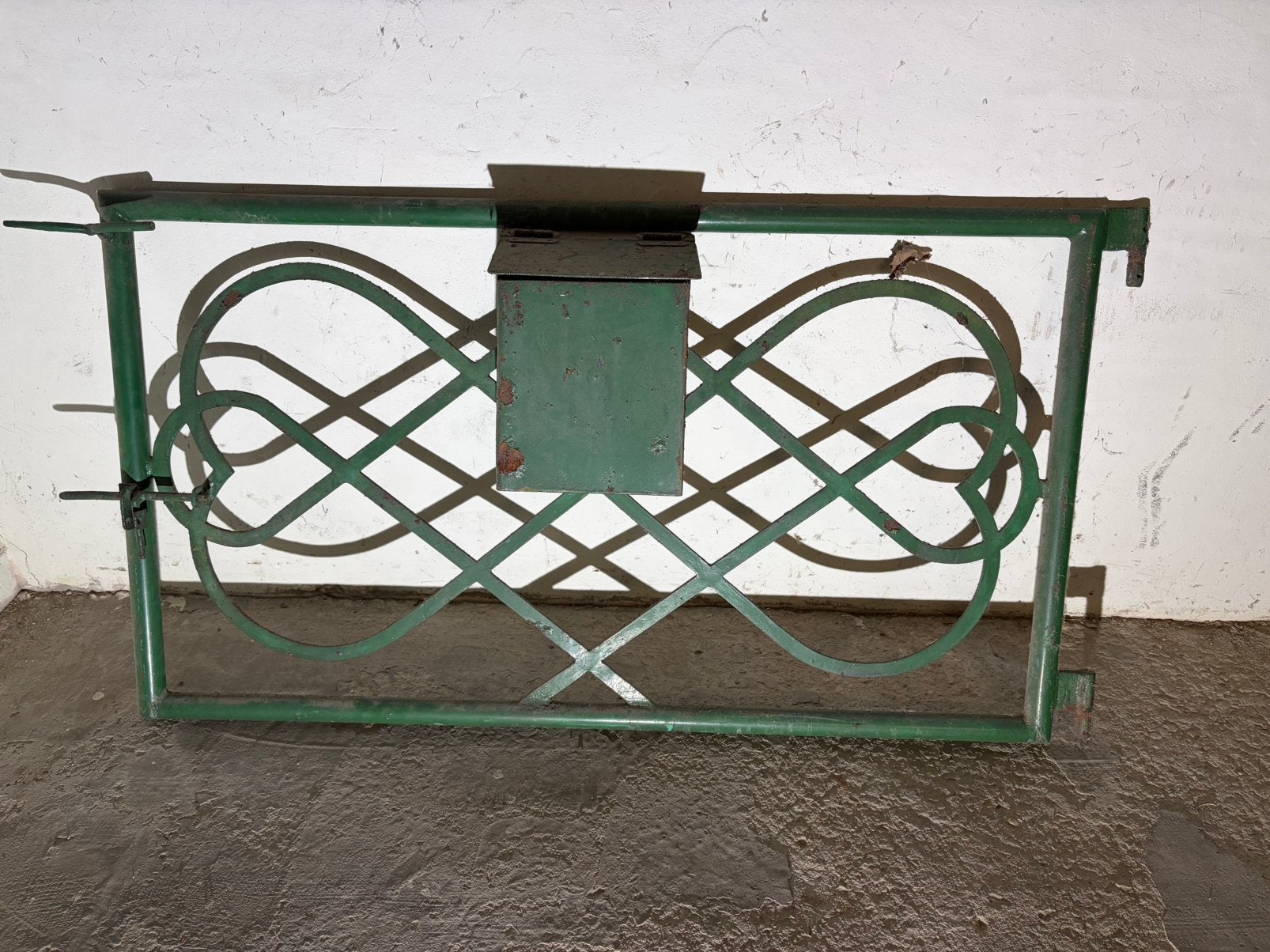 Smeedijzeren poort, Tuin en Terras, Ophalen, Met poort, Gebruikt, Sierhekwerk