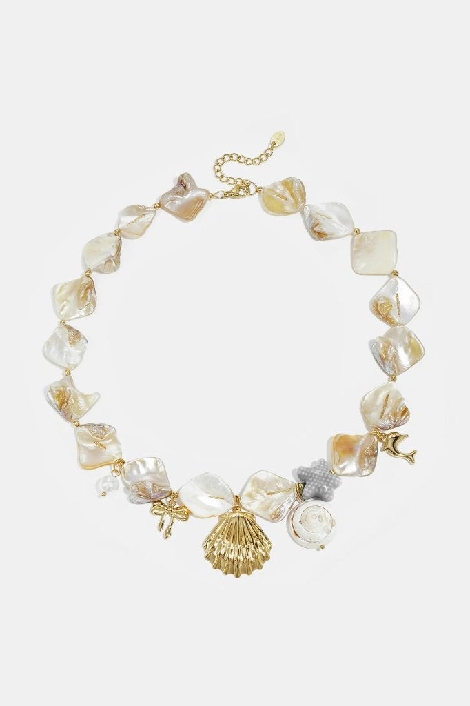 Ketting met kralen van zeeschelpen, schelpen, Bijoux, Sacs & Beauté, Enlèvement ou Envoi, Neuf, Bleu, Avec pendentif