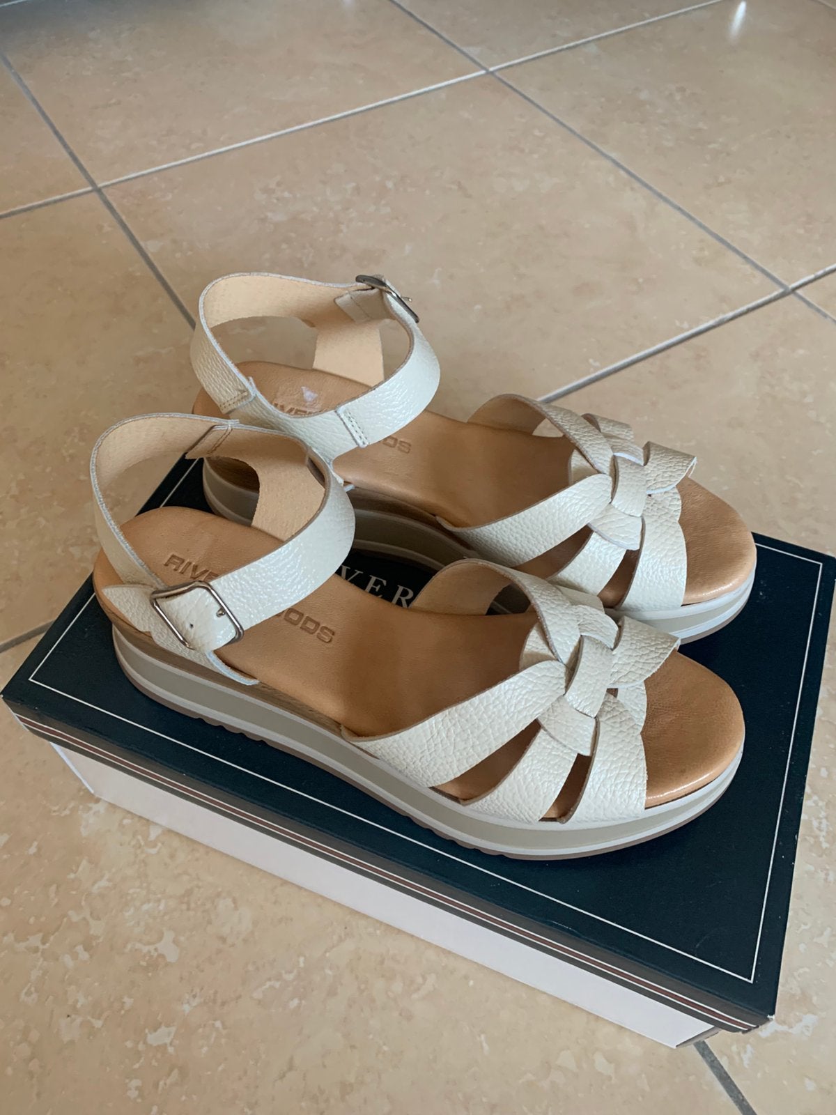 Dames sandalen, Kleding | Dames, Schoenen, Beige, Nieuw, Sandalen of Muiltjes, Ophalen of Verzenden