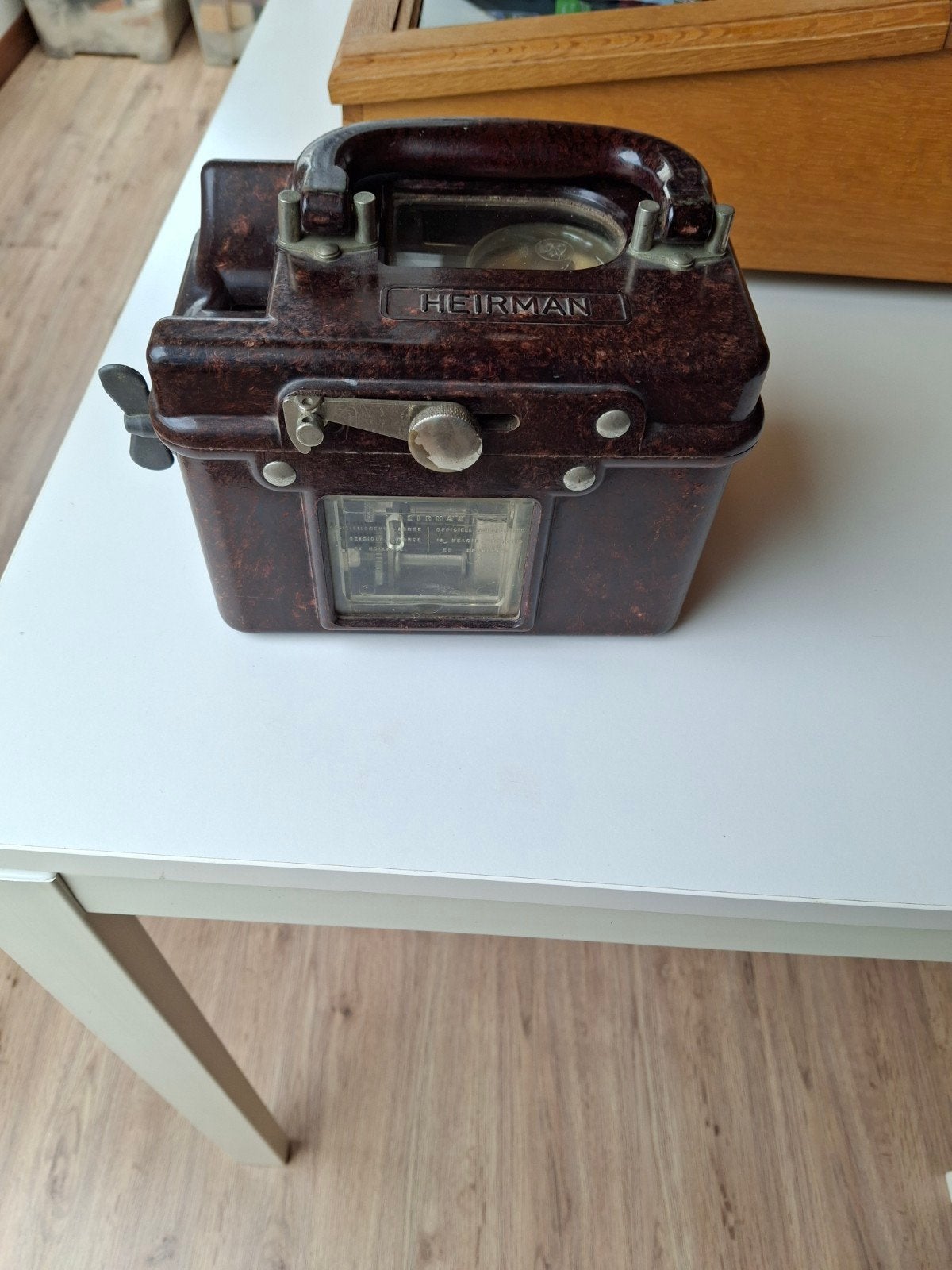 duivenklok (constateur), Enlèvement