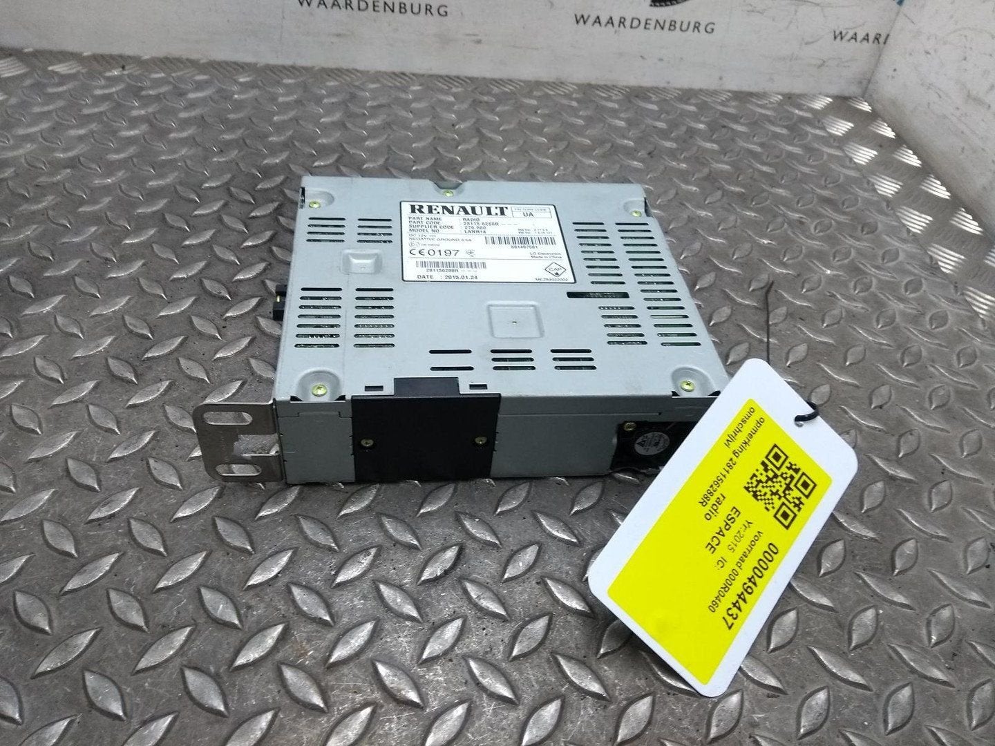 RENAULT ESPACE RADIO 2015, Enlèvement ou Envoi, Utilisé, Stiba membre