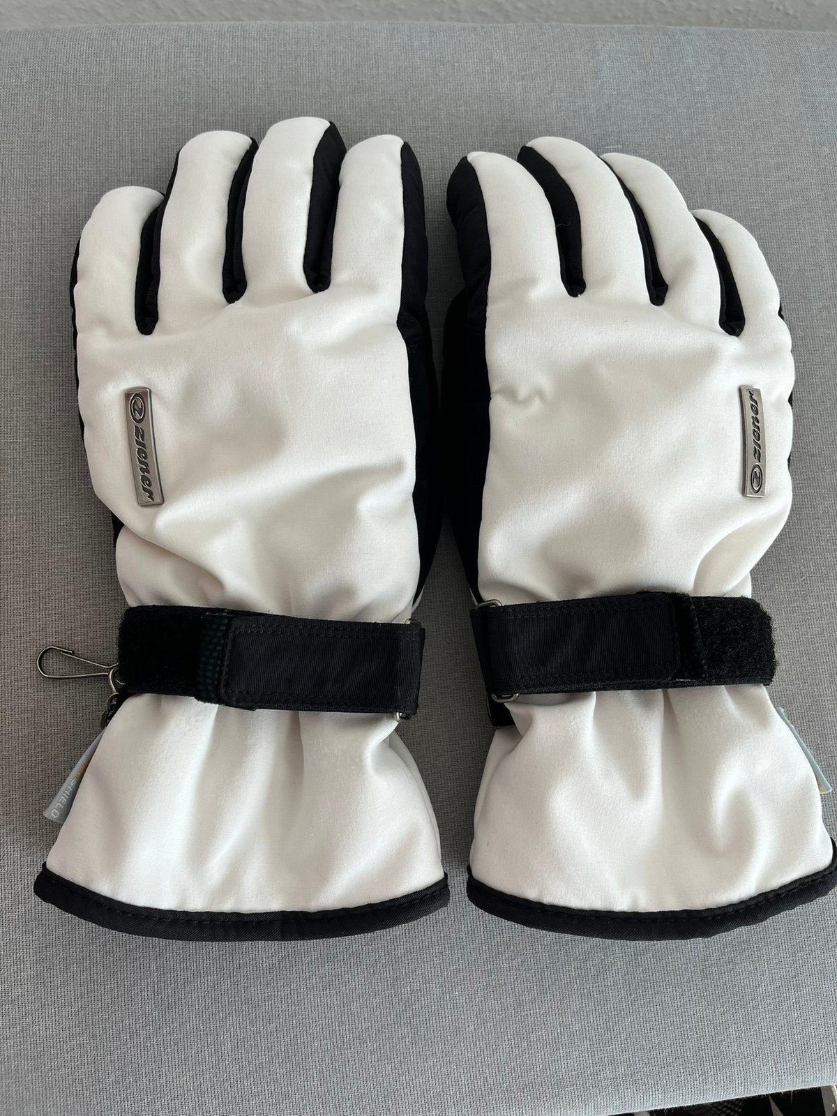 Ski handschoenen, Ophalen of Verzenden, Zo goed als nieuw