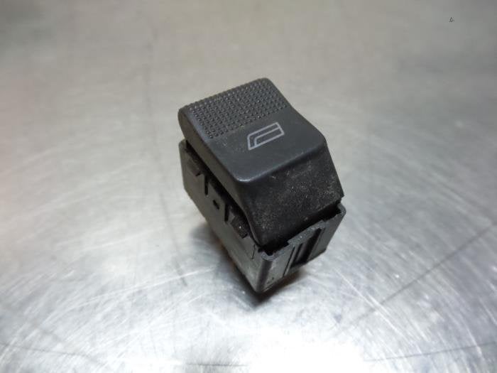 Elektrisch Raam Schakelaar van een Seat Cordoba (Cordoba 99-, Gebruikt, -, -, Ophalen of Verzenden