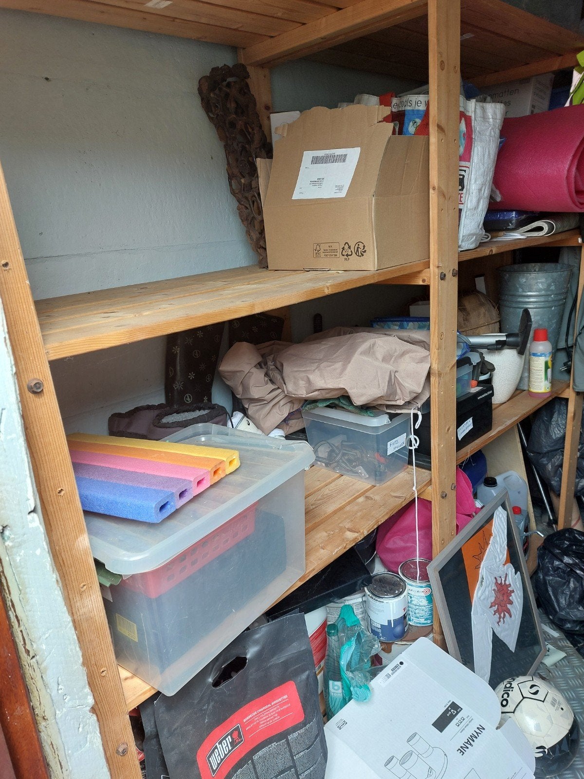 Stevig houten opbergrek, Ophalen