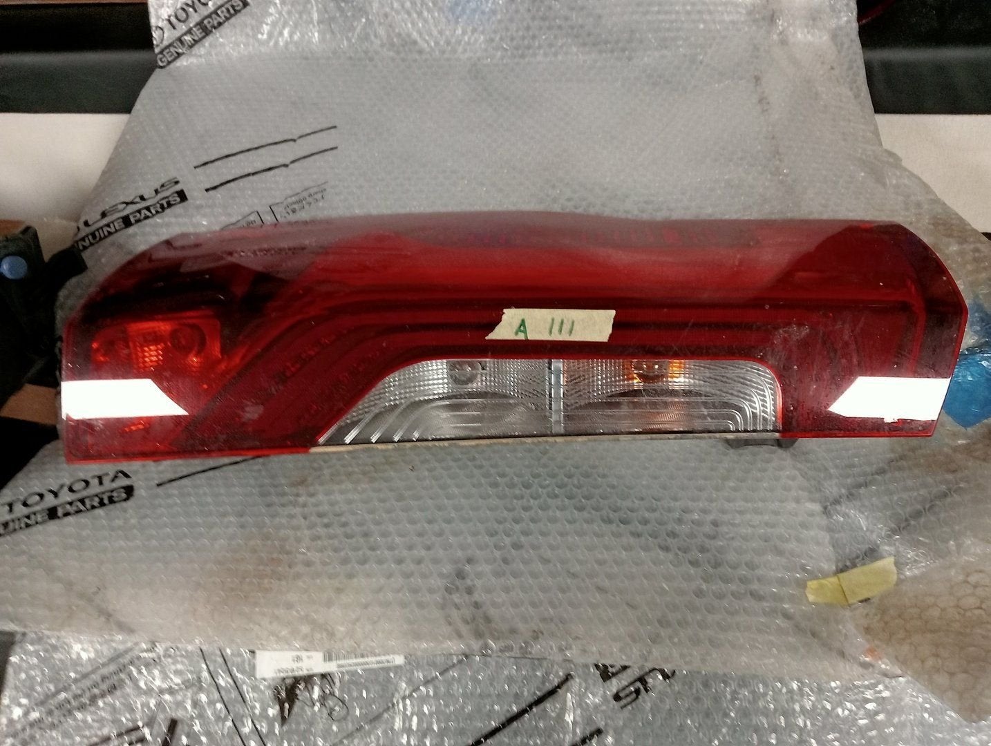 Achterlicht links Mercedes-Benz Sprinter W907 A9108205200, Gebruikt, -, Ophalen of Verzenden, -