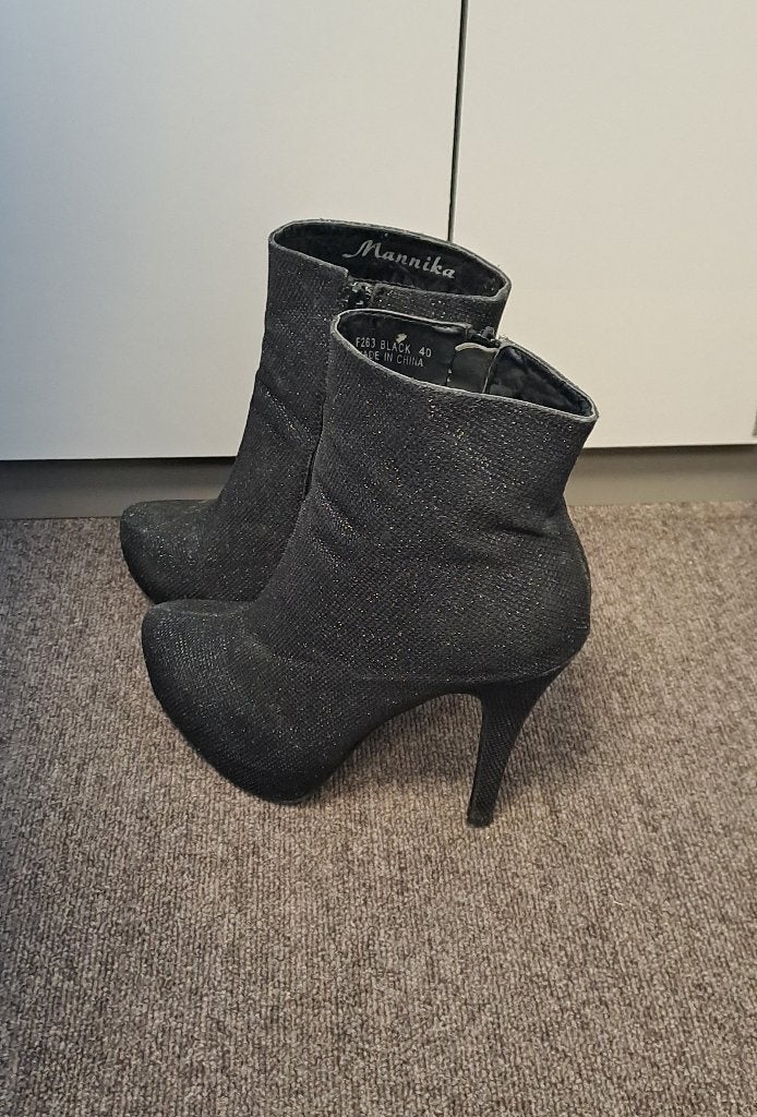 Bottines Noir Strass Mannika 40, Enlèvement ou Envoi, Boots et Botinnes, Porté, Noir