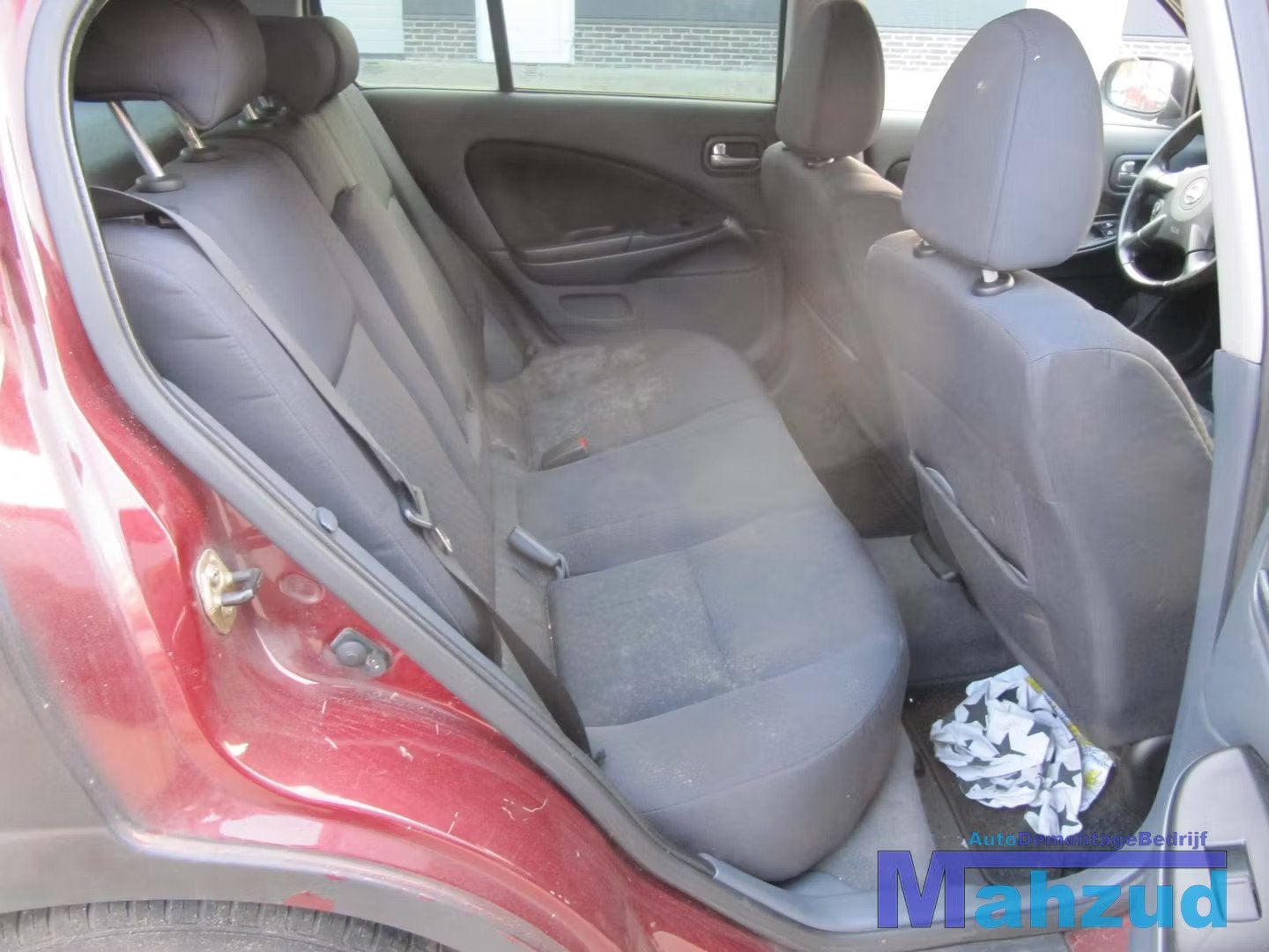 NISSAN ALMERA INTERIEUR ZWART 5 DEURS COMPLEET, Nissan Motor Co., Ltd., Takashima 1-chome 1-1
220-8686  Yokohama, Utilisé, NISSAN_SR@mail.nissan.co.jp