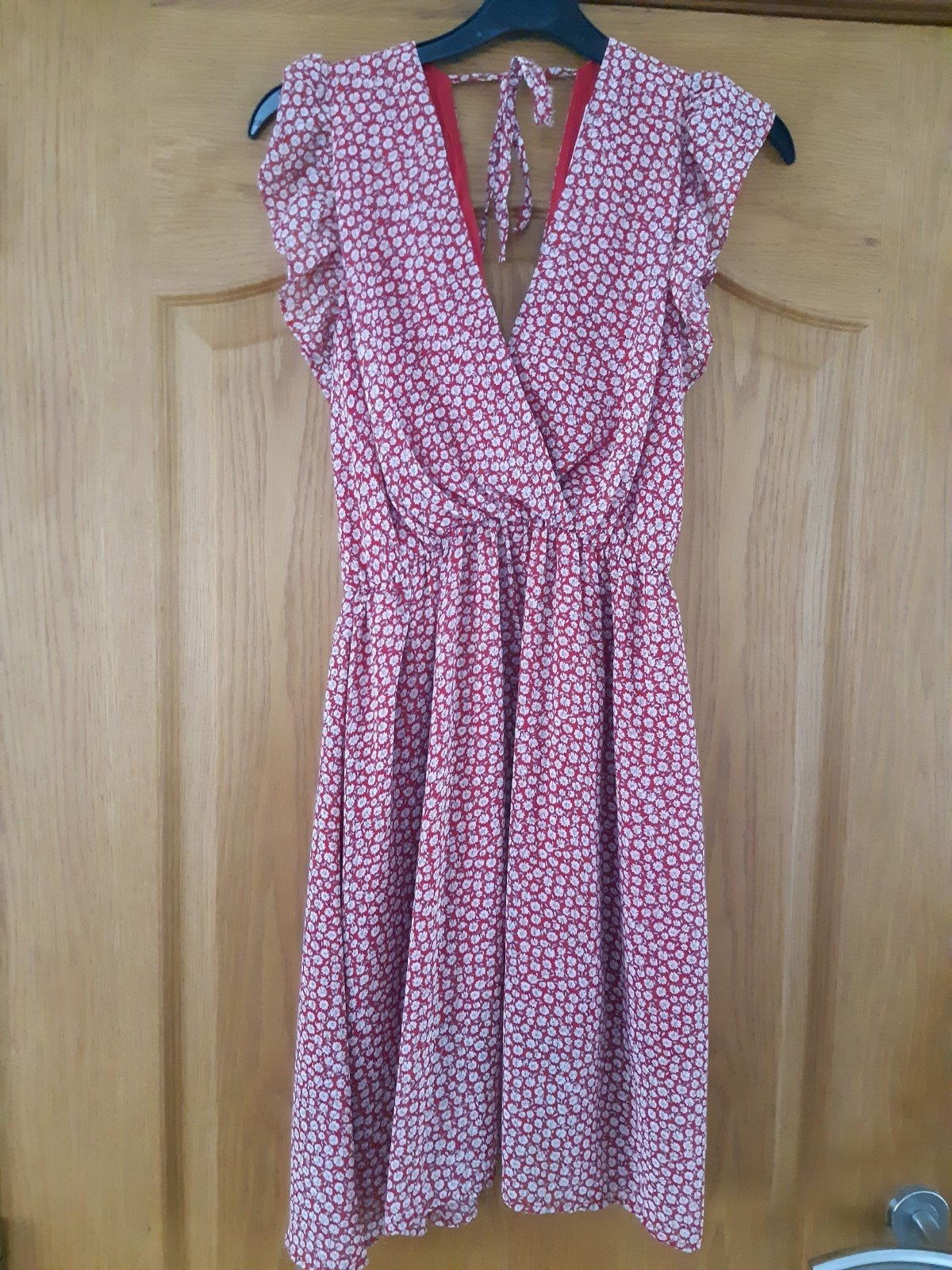 Petite robe fleurie, Vêtements | Femmes, Robes, Enlèvement ou Envoi