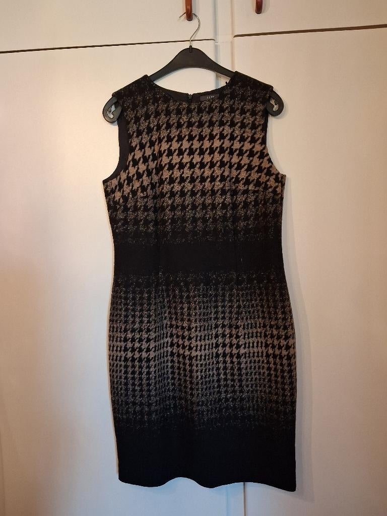 Jurk van Esprit, maat 40, Zo goed als nieuw, Knielengte, Grijs, Esprit