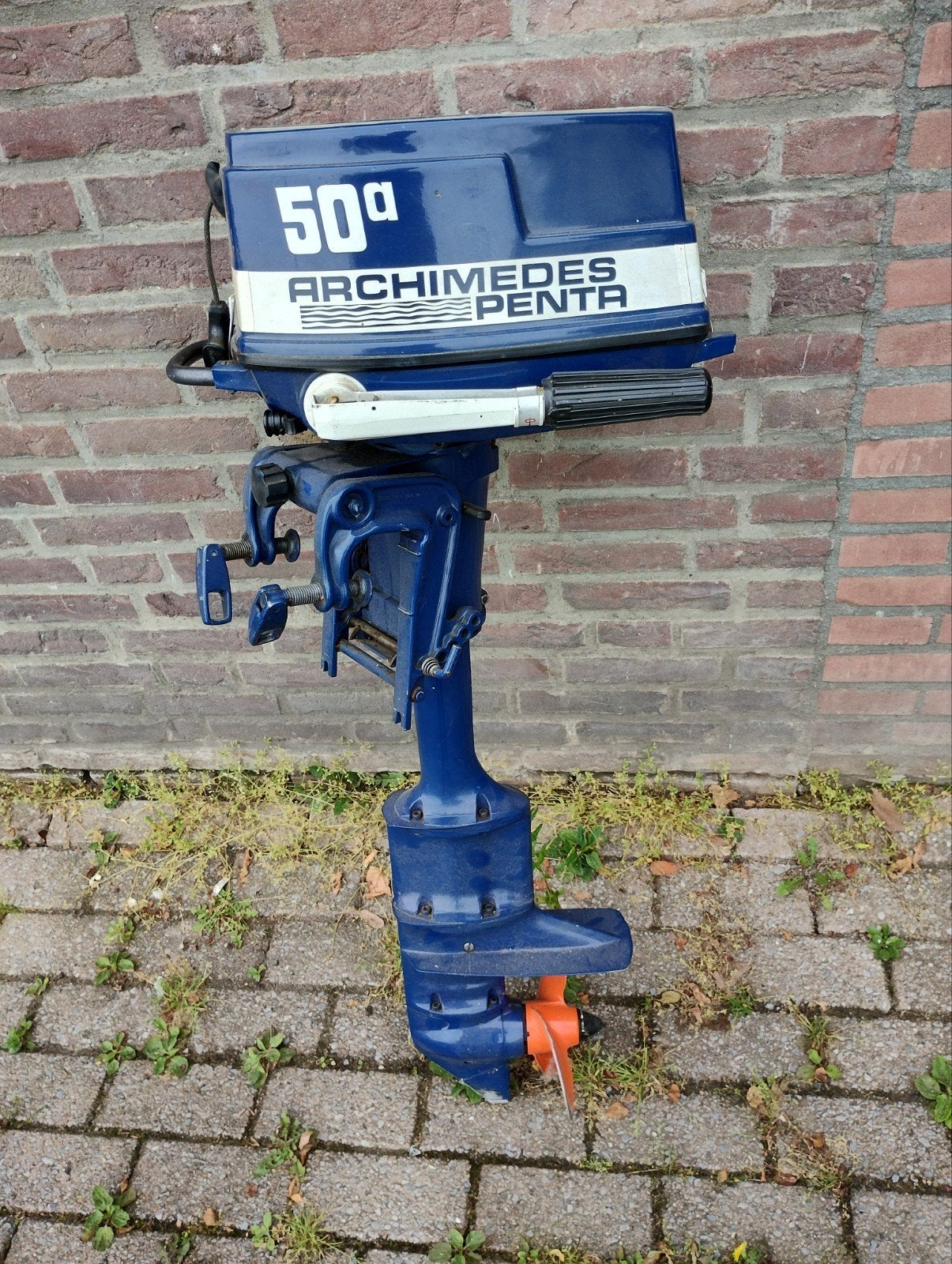 Archimedes penta 2tact kortstaart buitenboord motor, Ophalen