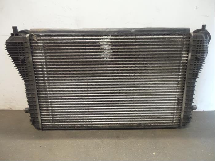 Intercooler van een Volkswagen Golf Plus (Golf Plus 05-), Gebruikt, -, Volkswagen, -