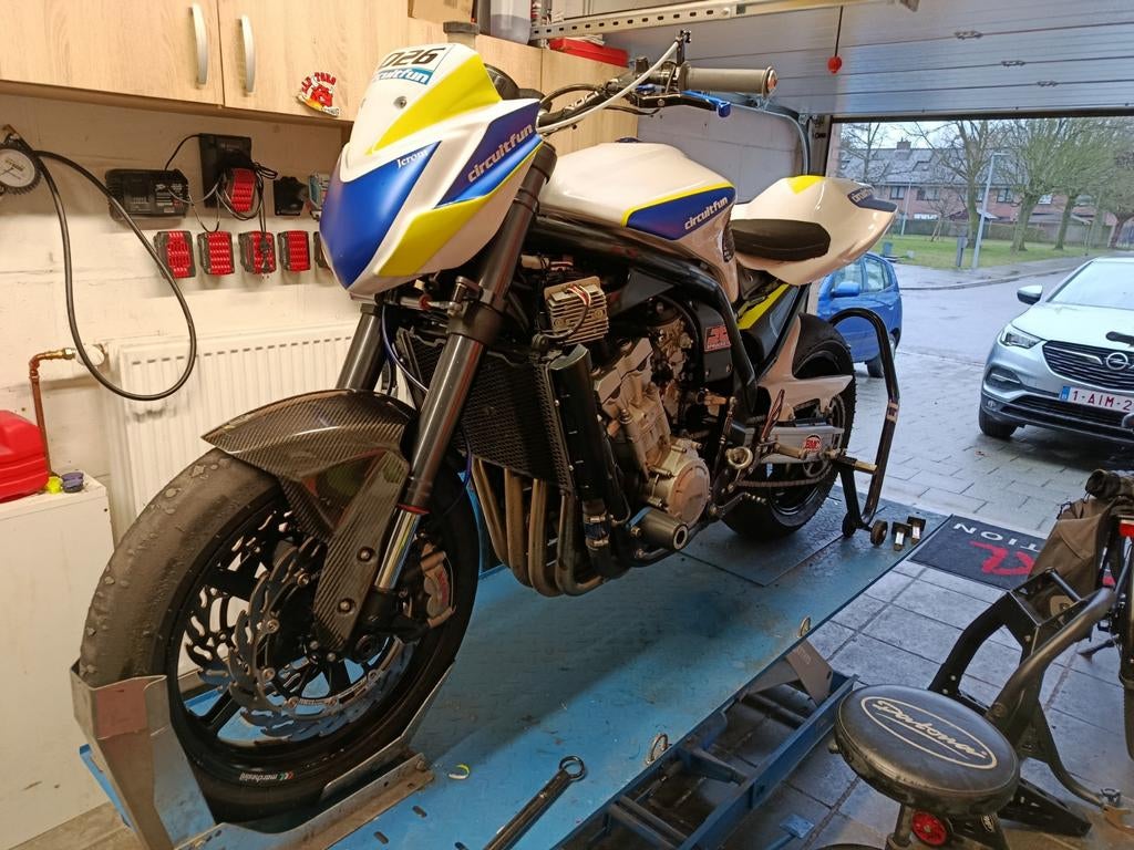 Yamaha fazer 1000 circuitmotor, Motoren, 4 cilinders, Motorrijbewijs A, Particulier, Meer dan 35 kW