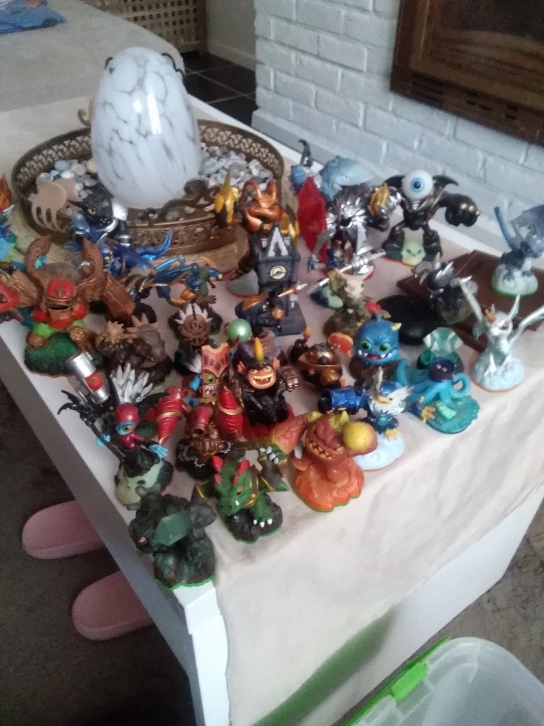 Skylanders figurines, Ophalen, Zo goed als nieuw