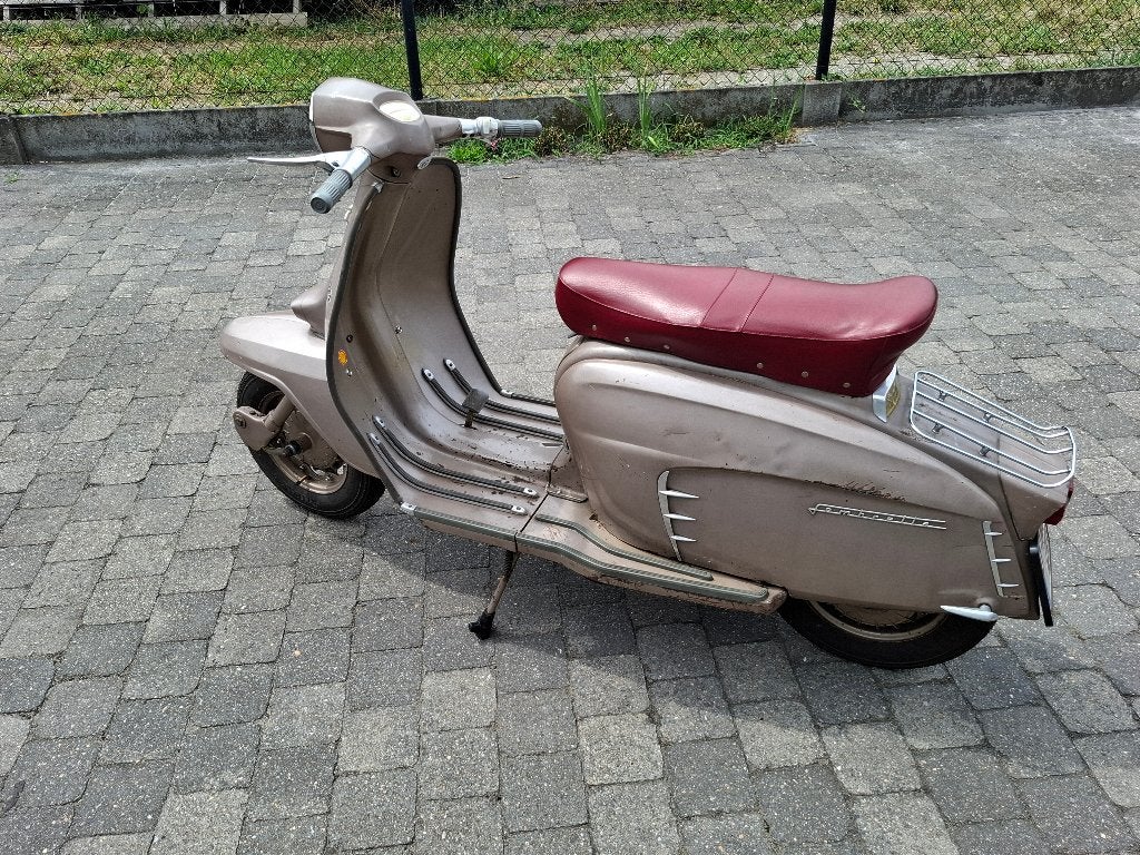 Lambretta special gold, Motos, Enlèvement, 1 cylindre, Jusqu'à 11 kW
