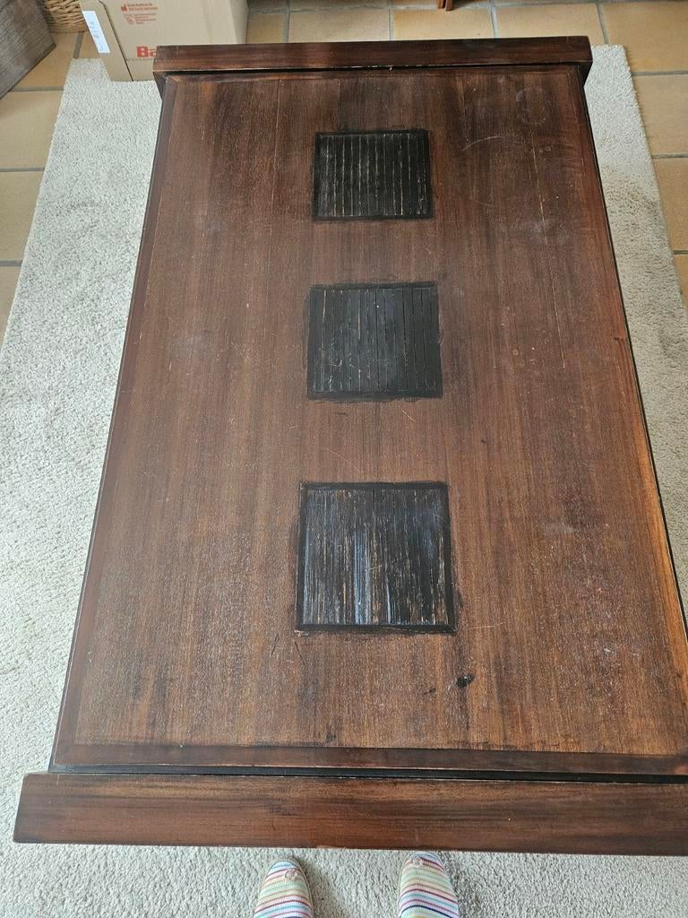 Table basse salon, Enlèvement