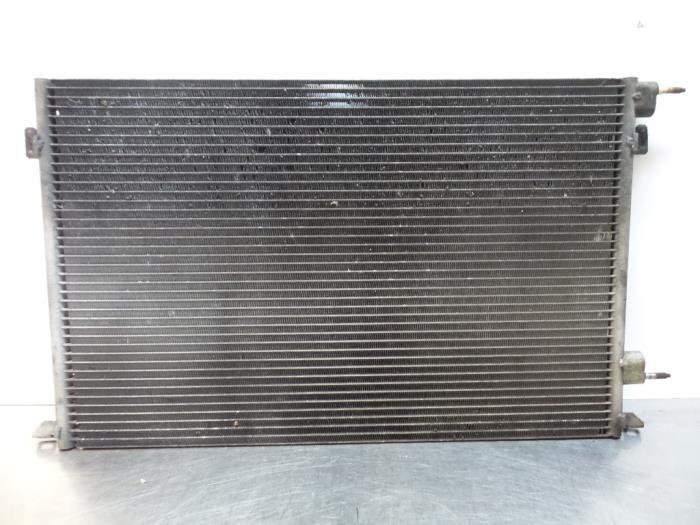 Airco Condensor van een Opel Vectra (Vectra C 02-), Gebruikt, -, -, Opel