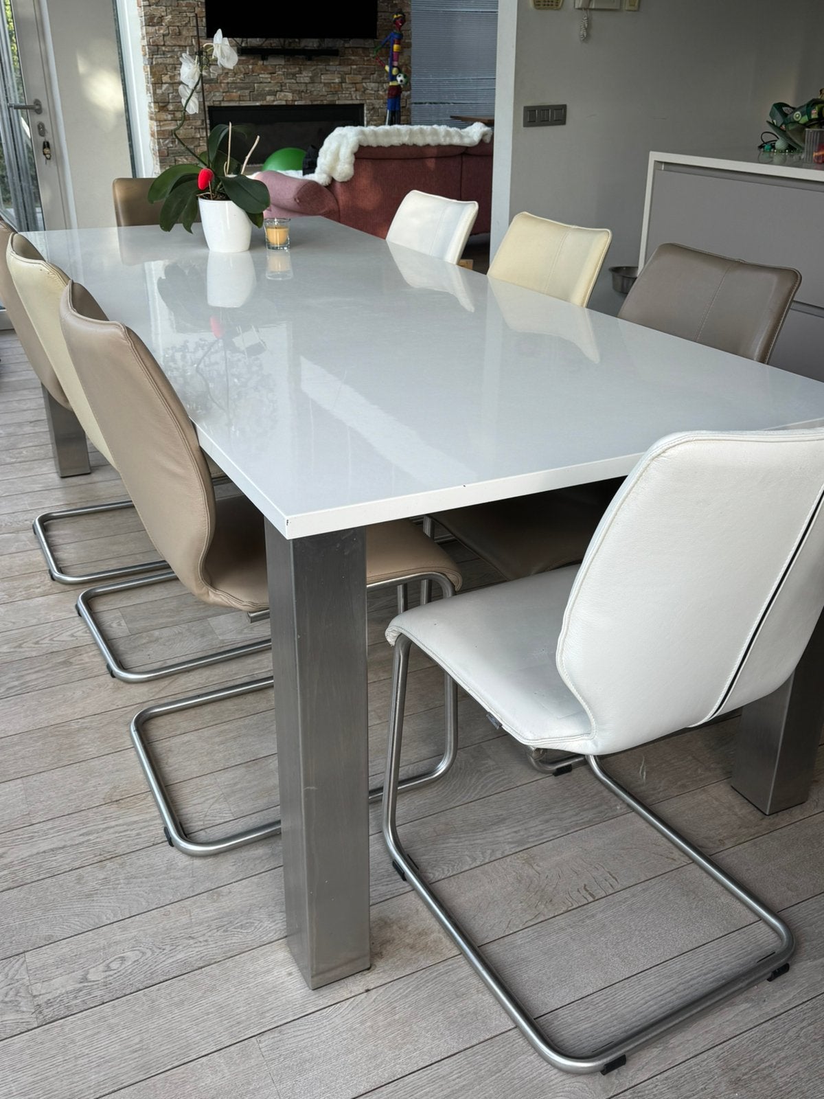 Design eettafel Tempo (RVS) 8 Bree’s New World stoelen, Huis en Inrichting, Ophalen, Gebruikt, 100 tot 150 cm, 200 cm of meer