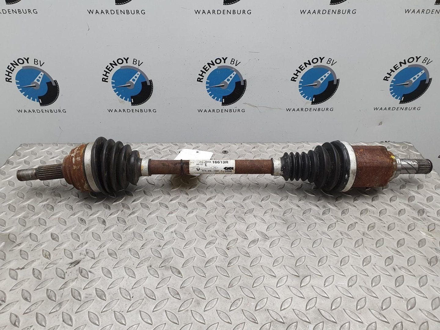 DACIA SANDERO STEPWAY AANDRIJFAS L 2019, Ophalen of Verzenden, Gebruikt, Stiba lid