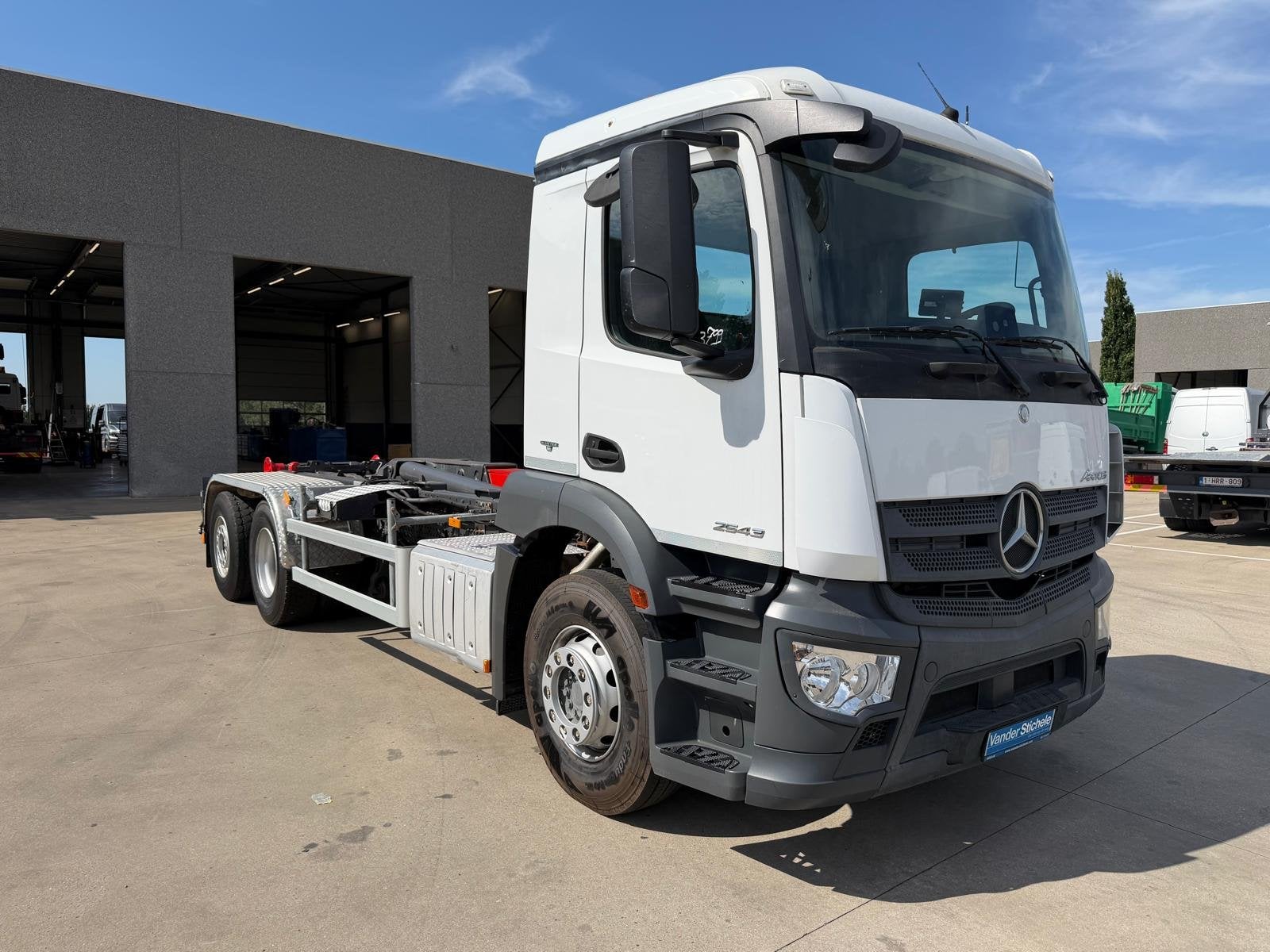 Mercedes-Benz ANTOS 2643 - MOTOR PTO - STUUR & LIFTAS, Wit, Mercedes-Benz, Bedrijf, Diesel
