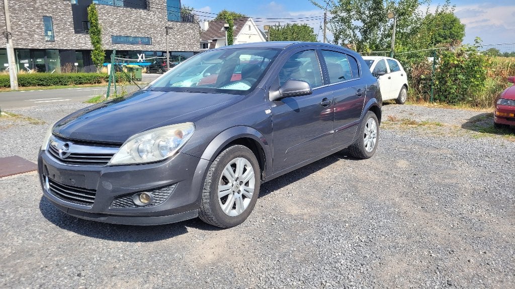 opel astra 1.7cdti AIRCO PDC 2010 !! EERST LEZEN !!, Auto's, Opel, Voorwielaandrijving, 4 cilinders, Leder en Stof, 81 kW