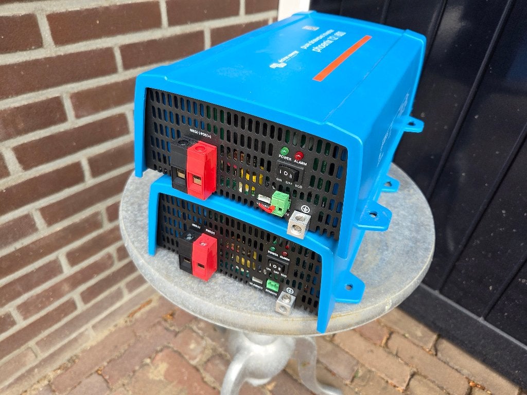 Inverter / omvormer Victron Phoenix Pure Sine 12 - 800, Ophalen, Zo goed als nieuw