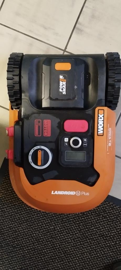 Tondeuse à gazon robotisée, Enlèvement, Comme neuf, Worx, Contrôlable via l'application