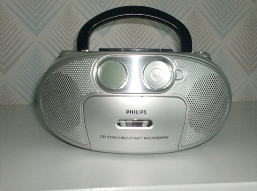 draagbare radio cd en cassettespeler philips, Ophalen of Verzenden, Zo goed als nieuw, Radio