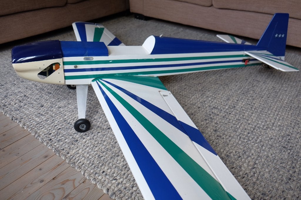 Avion voltige rc a restaurer, Enlèvement, Utilisé