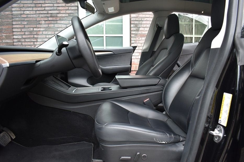 Tesla Model Y Long Range dual motor - AWD -92% SOH Wij zijn, Autos, Tesla, Achat, Entreprise, Noir, Automatique