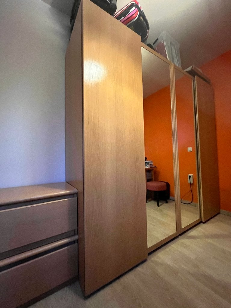 Grote kleerkast met 4 schuifdeuren en spiegels, Huis en Inrichting, Kasten | Kleerkasten, Ophalen, Met deur(en), Gebruikt, 200 cm of meer