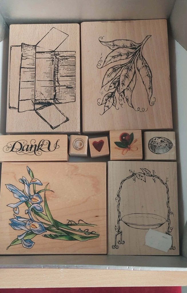 houten stempels 25 stuks, Hobby en Vrije tijd, Ophalen of Verzenden, Zo goed als nieuw, Houten stempel