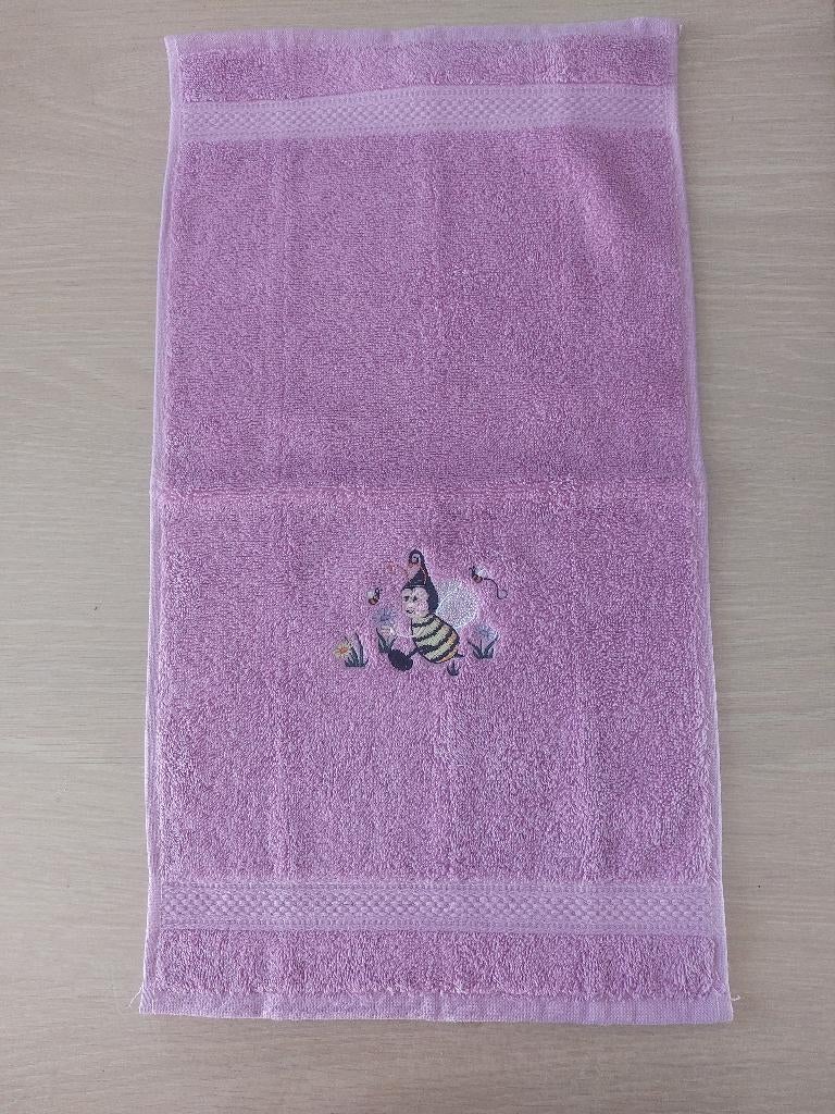 Serviette d'invité rose foncé avec abeille brodée (n6), Ophalen of Verzenden, Nieuw, Roze, Handdoek