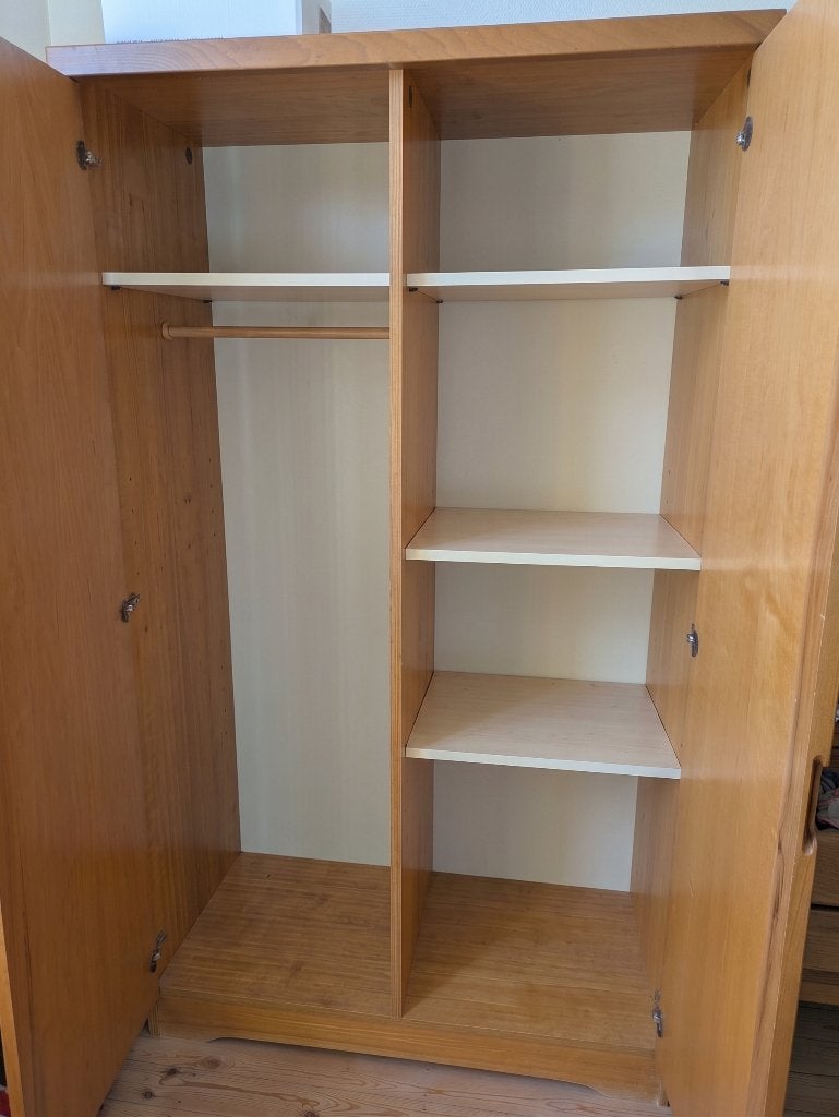 Kleerkast, Huis en Inrichting, Ophalen, Met deur(en), Gebruikt, 100 tot 150 cm