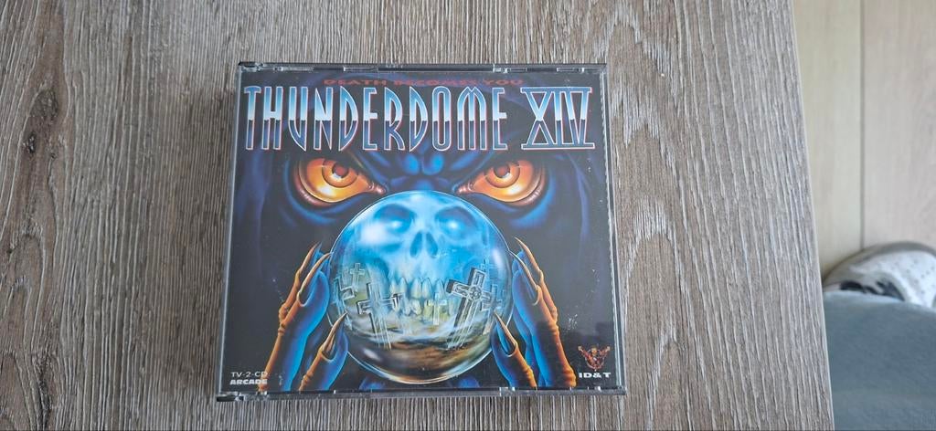 Thunderdome 14 cd, Ophalen