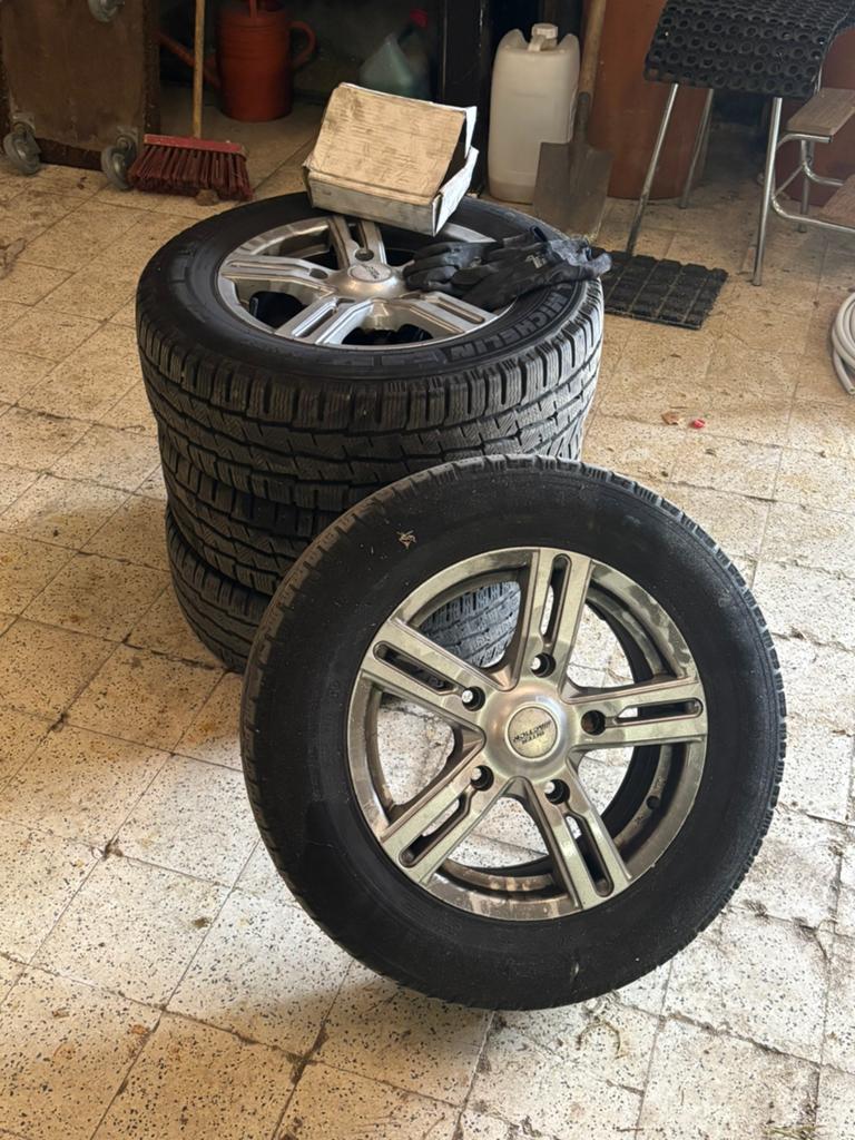 Michelin 215/65R16C, Ophalen, 16 inch, Banden en Velgen, Winterbanden