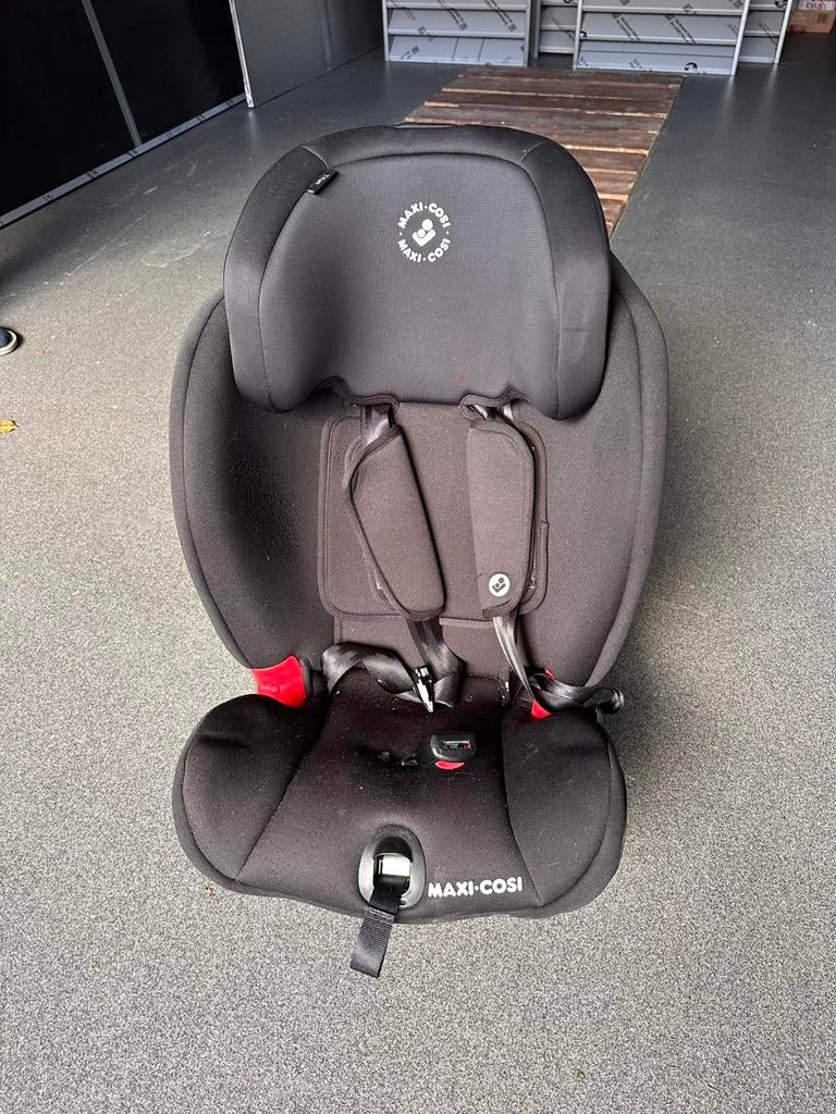 Maxi cosi Titan, Enlèvement, Comme neuf