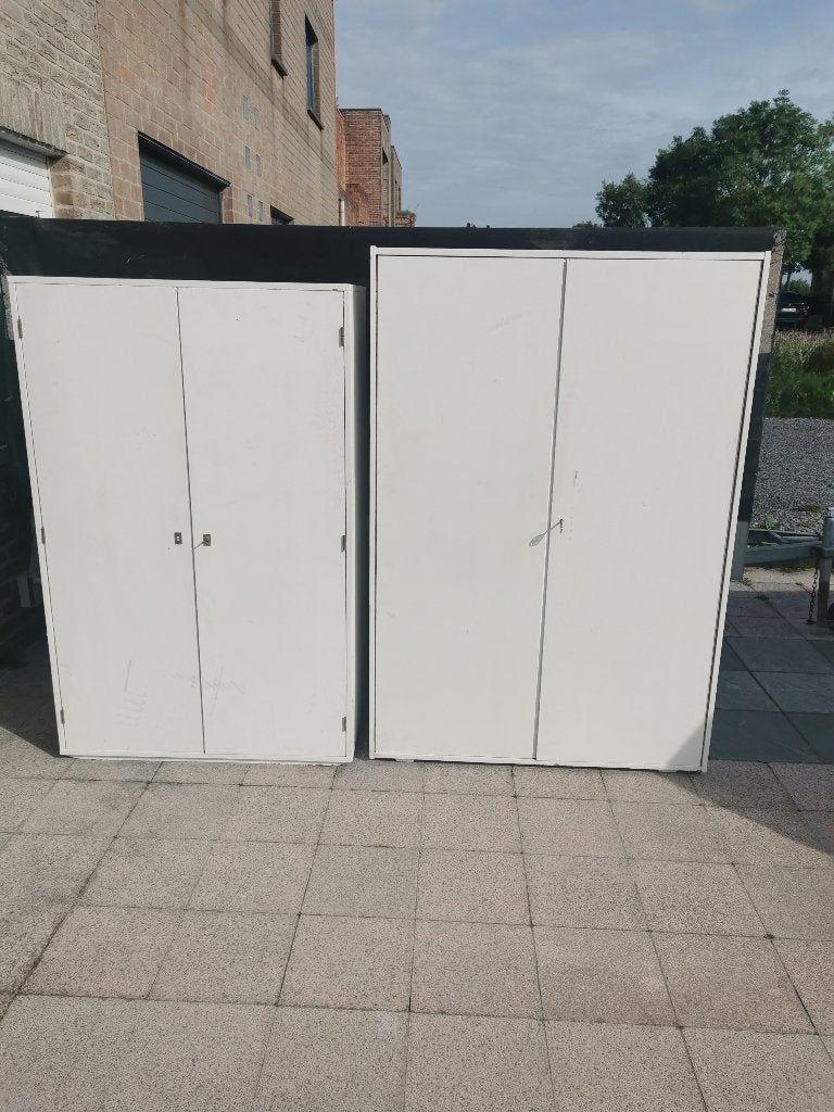 Gratis kledingkast, Ophalen