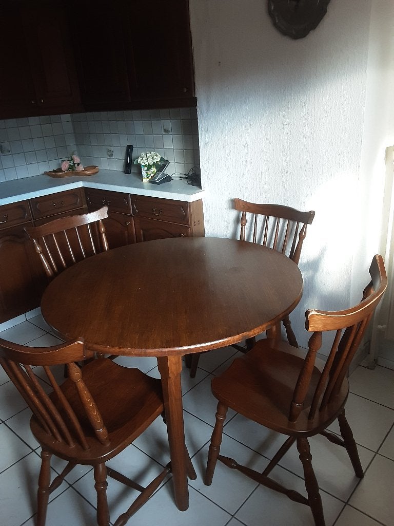 Oude keukentafel, Ophalen