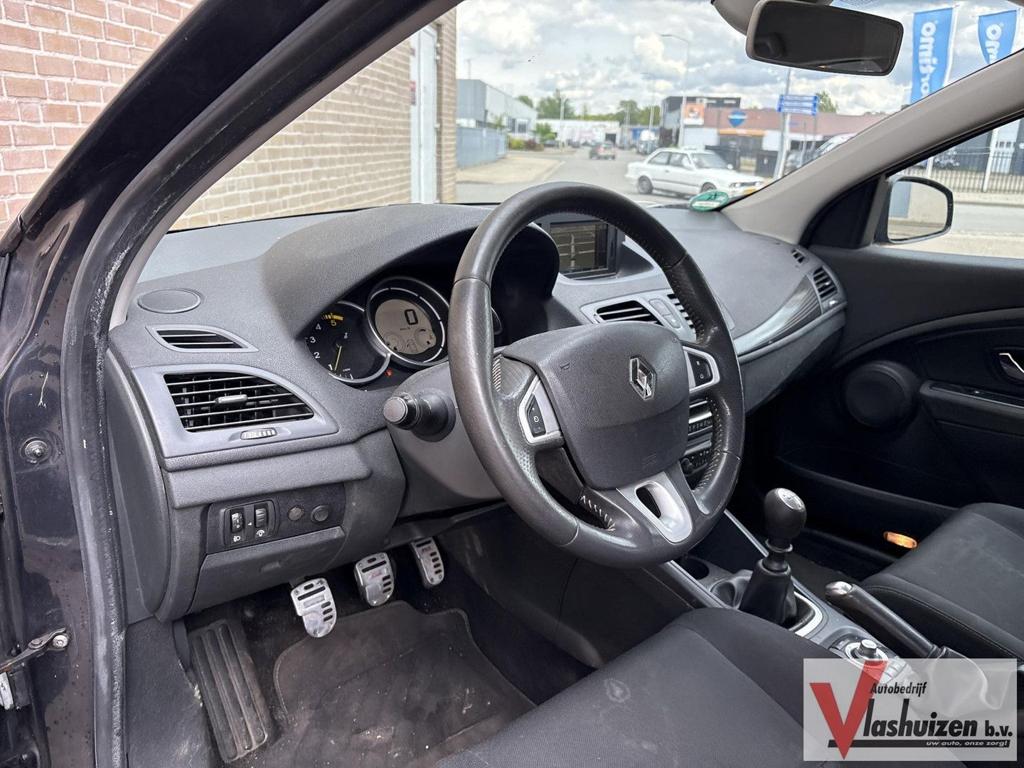 Renault Megane 1.5 dCi Expression | Cruise | Climate | Navi, Auto's, Renault, Bedrijf, Zilver of Grijs, Start-stop-systeem, Te koop