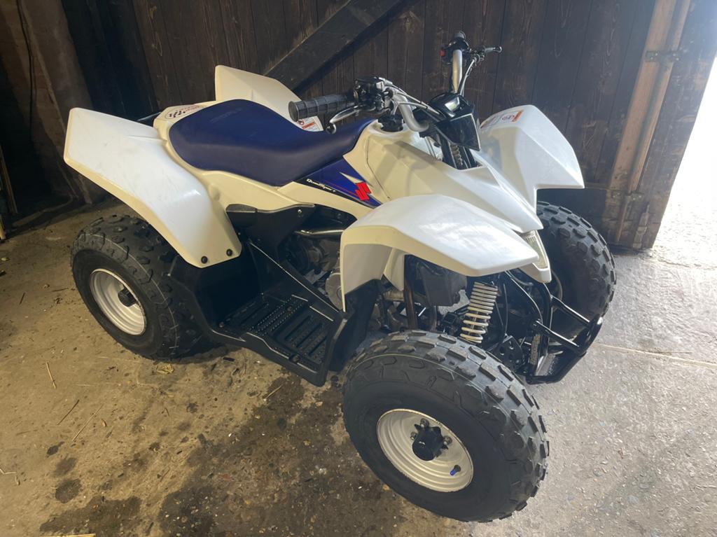 Suzuki ltz90, Motos