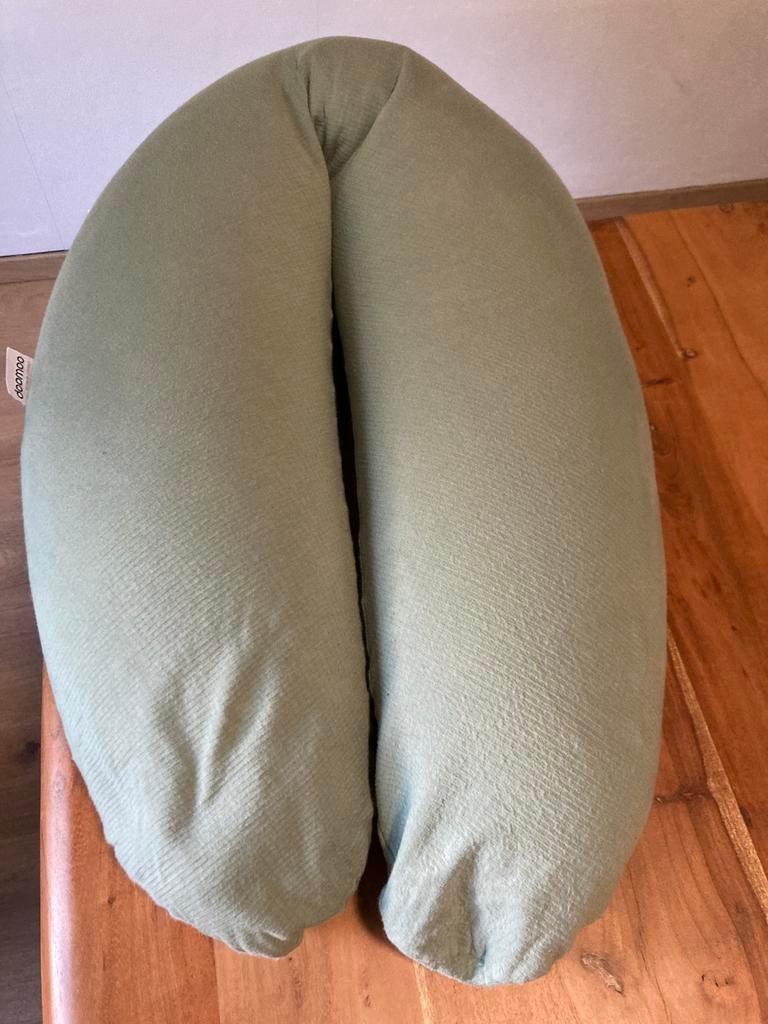 Voedingskussen doomoo, Ophalen, Zo goed als nieuw, Voedingskussen