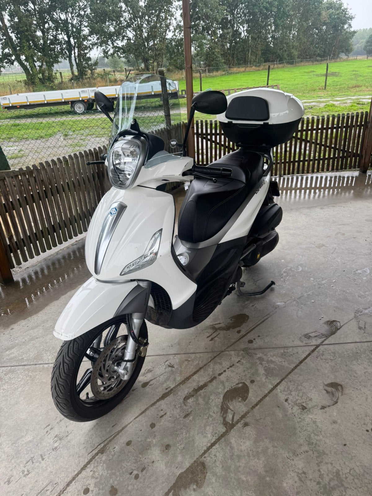 Piaggio beverly 350 sport, Motoren, Particulier, Sport