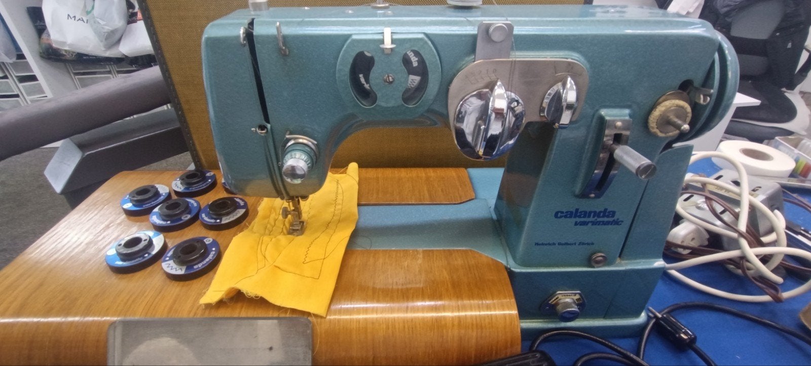 Machine à coudre ancienne Calanda Varimatic – Suisse – 7 dis, Enlèvement
