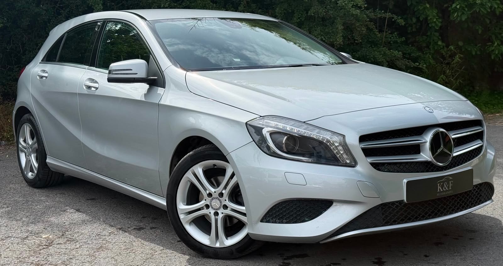 Mercedes-Benz A180 automatique 2013 Seulement 47.539 km, Autos, Mercedes-Benz, 90 kW, Achat, 1295 kg, Entreprise