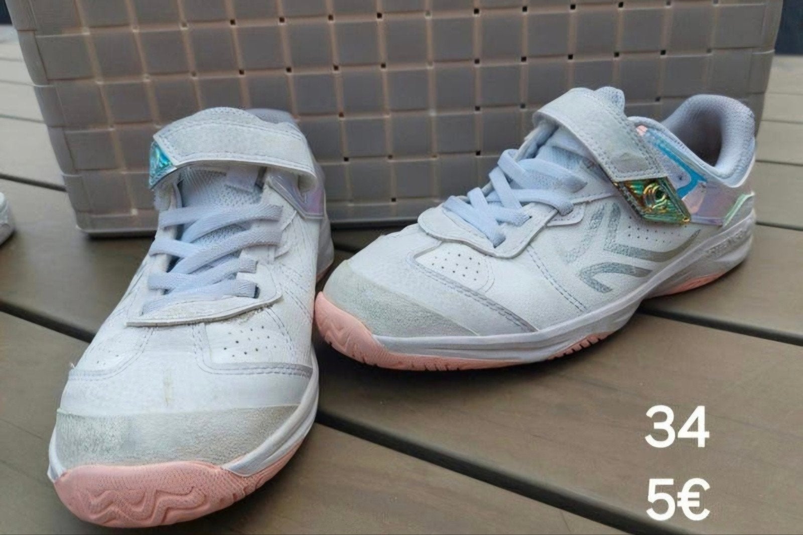Meisjes kinderschoenen, Ophalen