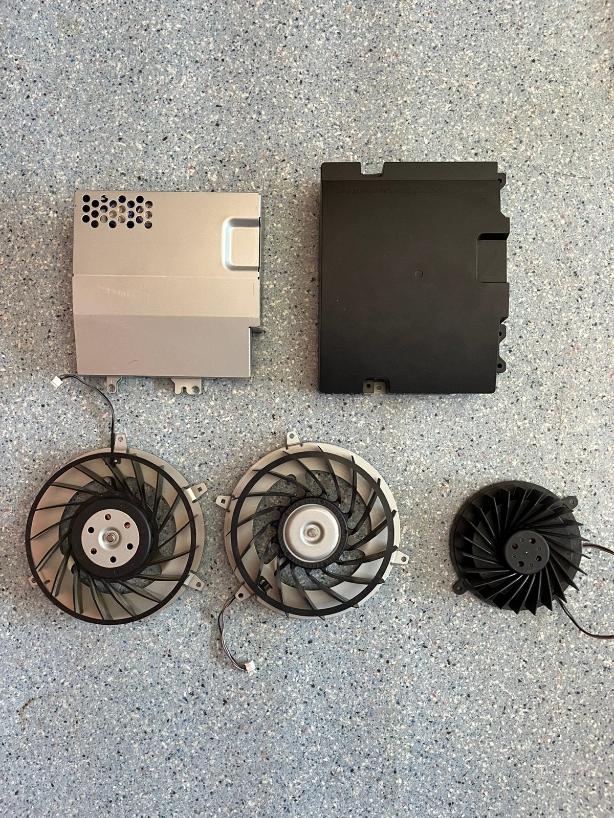 Pièces PS3 Fat & Slim - alim + ventilateurs Delta/Nidec, Computers en Software, Videokaarten, Zo goed als nieuw, Ophalen of Verzenden